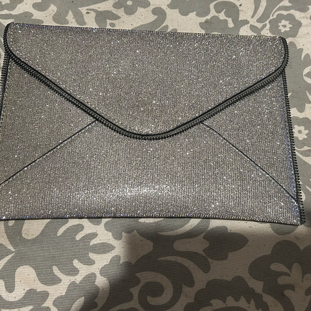 Vintage Sparkling Silver Envelope Clutch with strap, NWOT